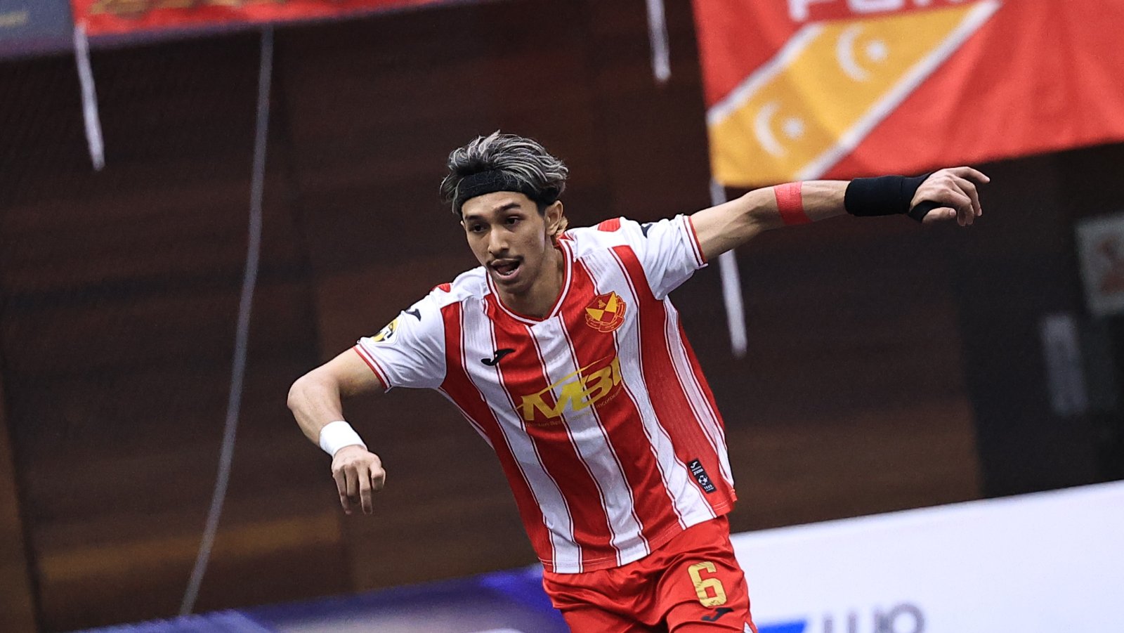 Set Plays, Pressed Defences and the 1-2-1 Formation: A Beginner's Guide to Reading a Futsal Match
