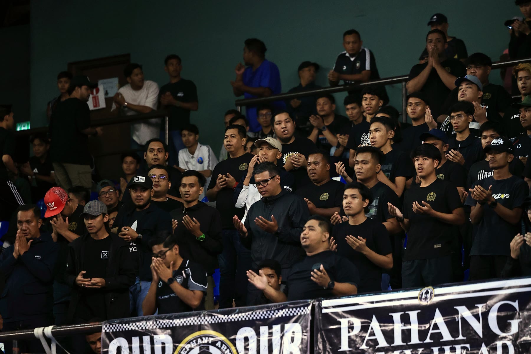 Supporters at Stadium Tertutup SUKPA, Kuantan for PAH v Selangor. Photo: Strive Sports / MPFL
